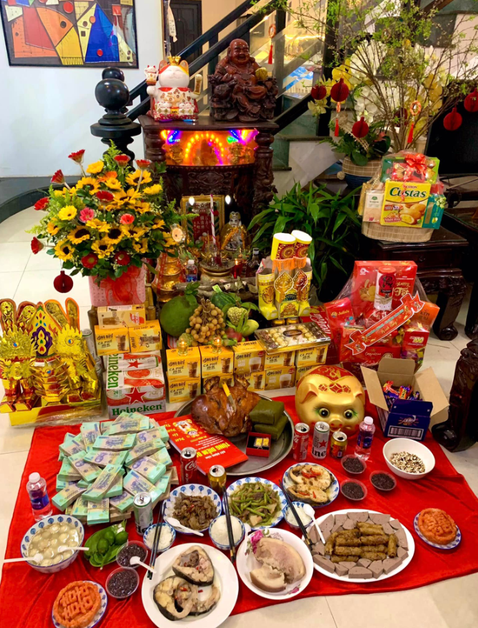Thực Hiện Lễ Cúng Bỏ Bàn Thờ Thần Tài